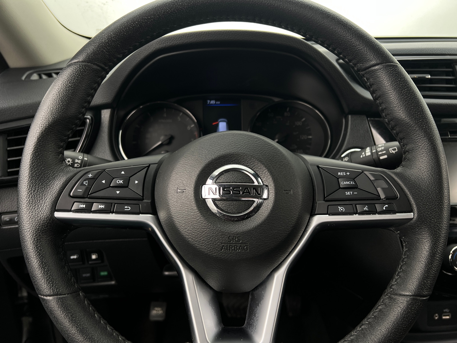 Thumbnail: 2020 Nissan Rogue - 5