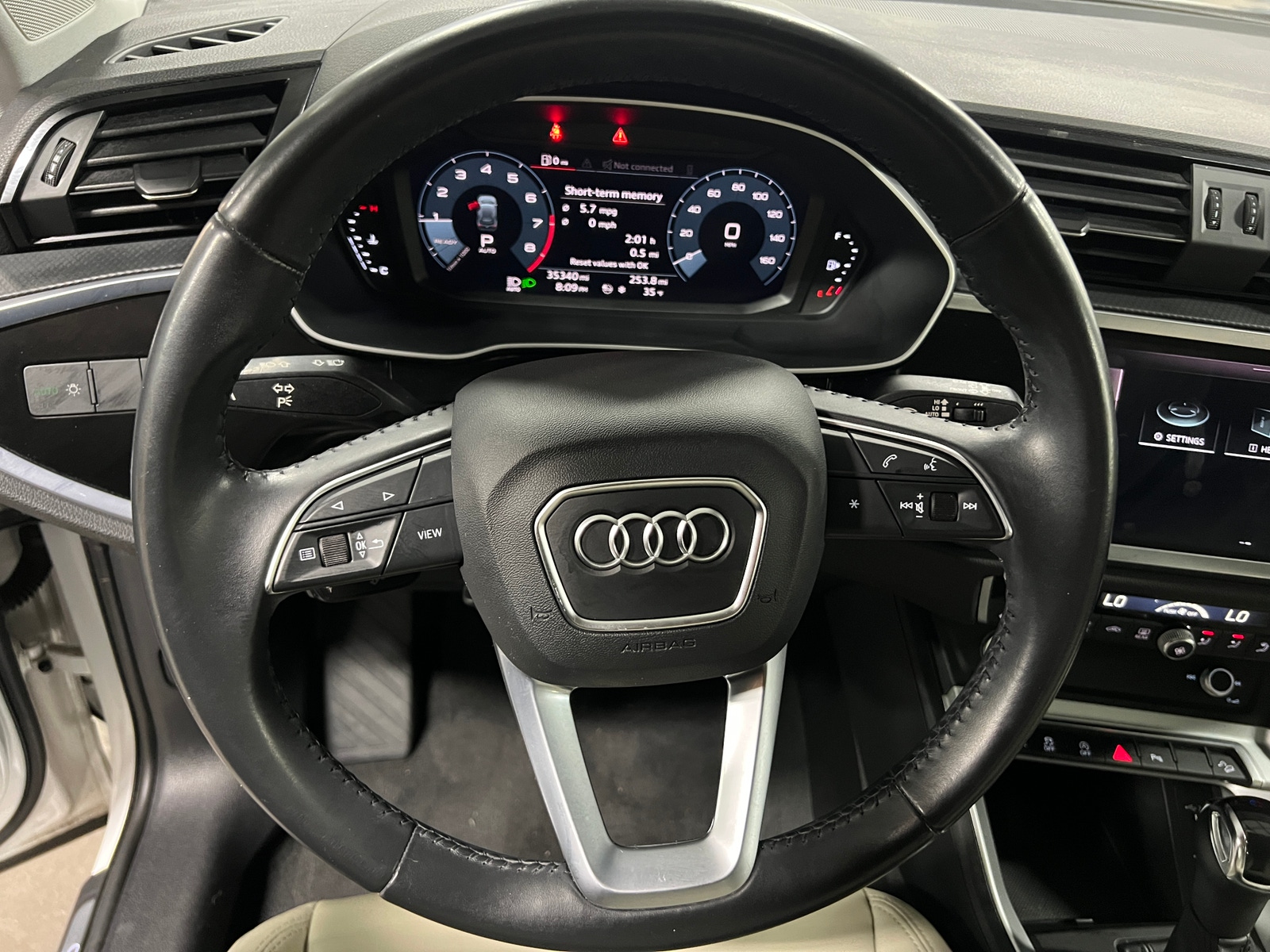 Thumbnail: 2020 Audi Q3 - 4