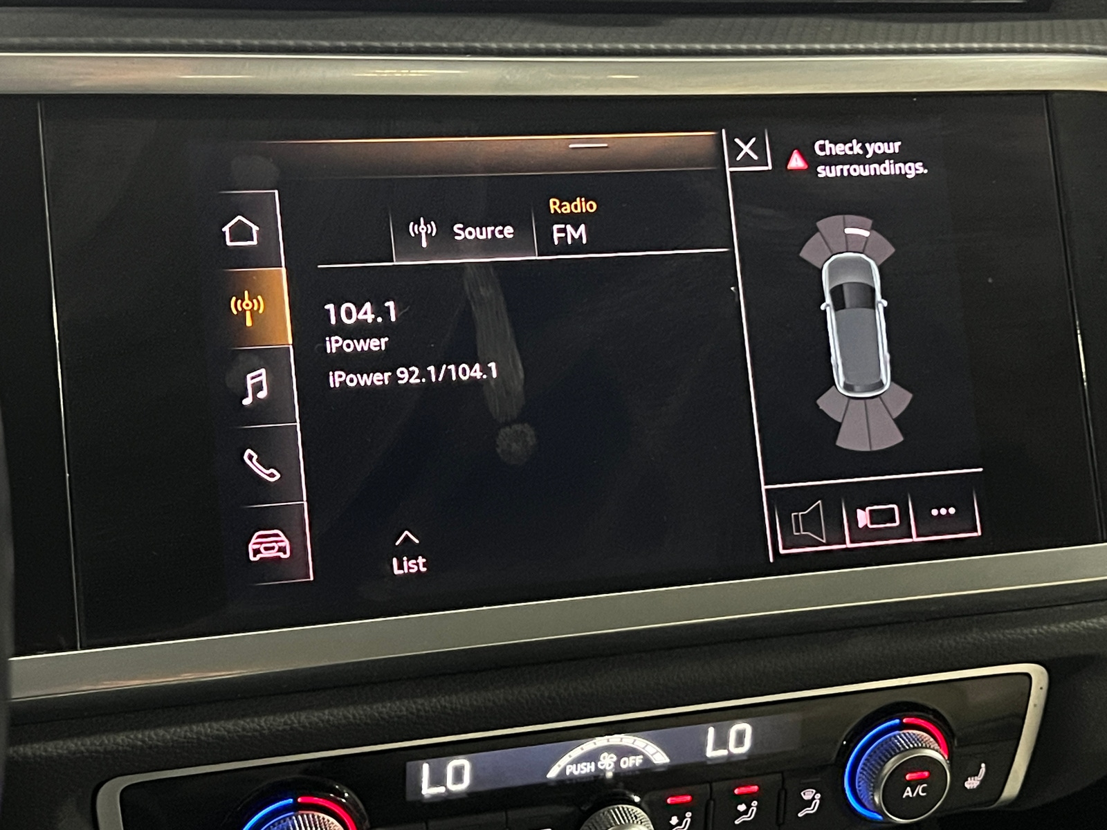 Thumbnail: 2020 Audi Q3 - 3