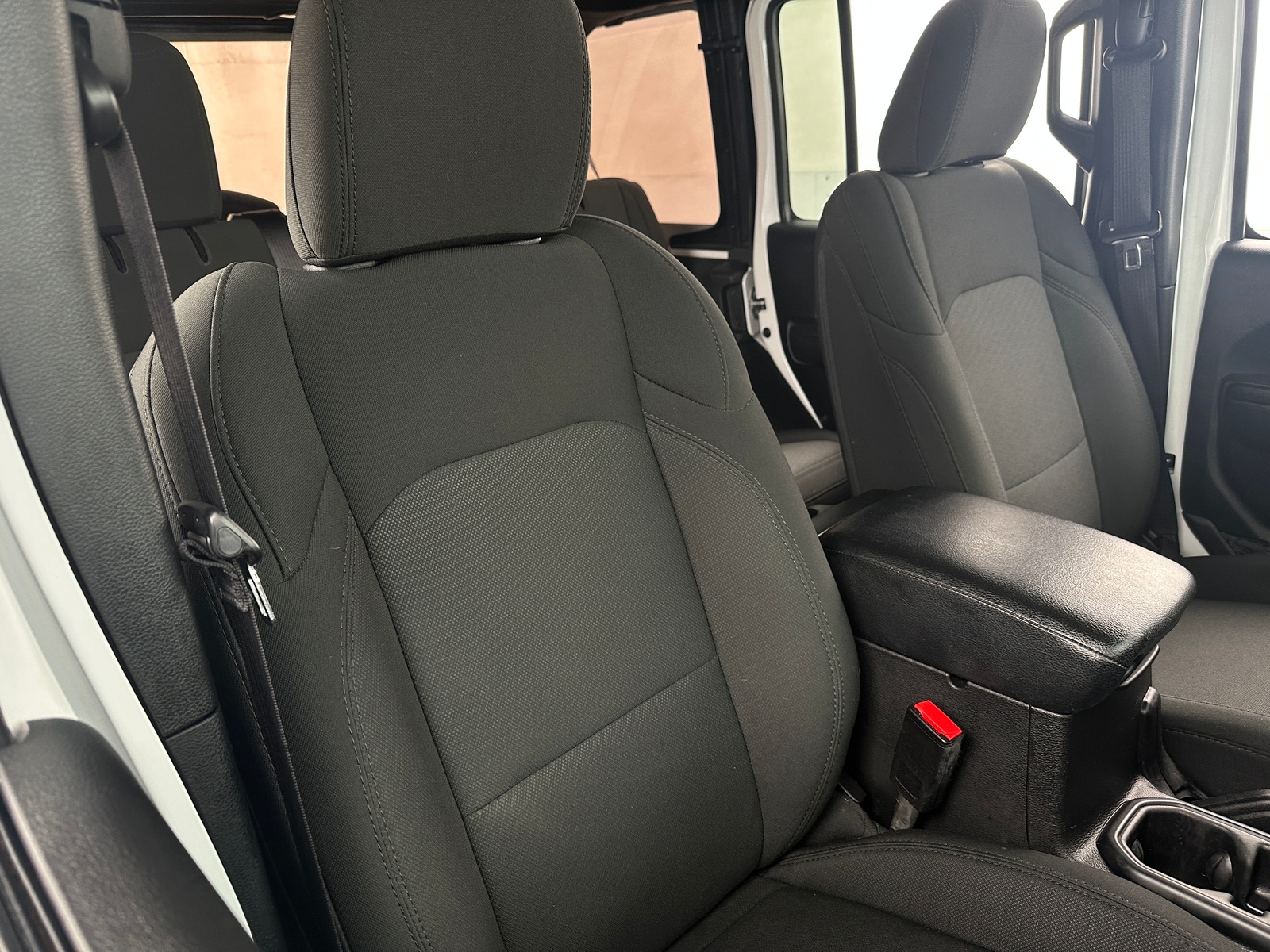 Thumbnail: 2022 Jeep Wrangler - 2