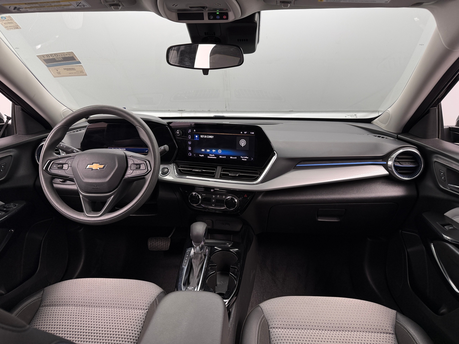 Thumbnail: 2025 Chevrolet Trax - 3