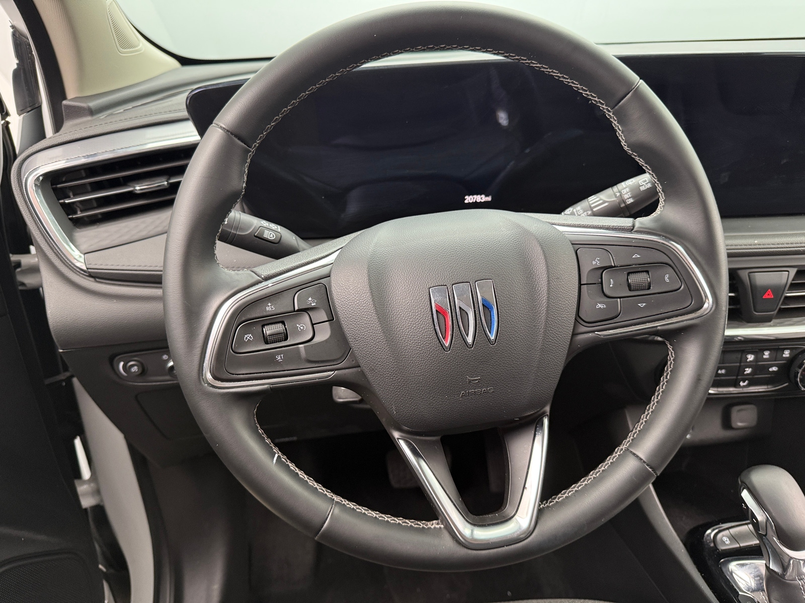 Thumbnail: 2025 Buick Encore GX - 5