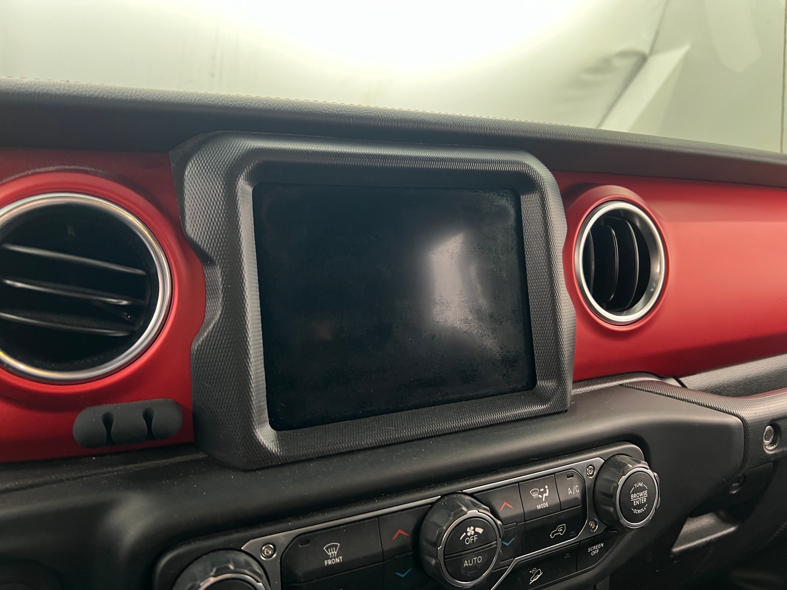 Thumbnail: 2019 Jeep Wrangler - 3