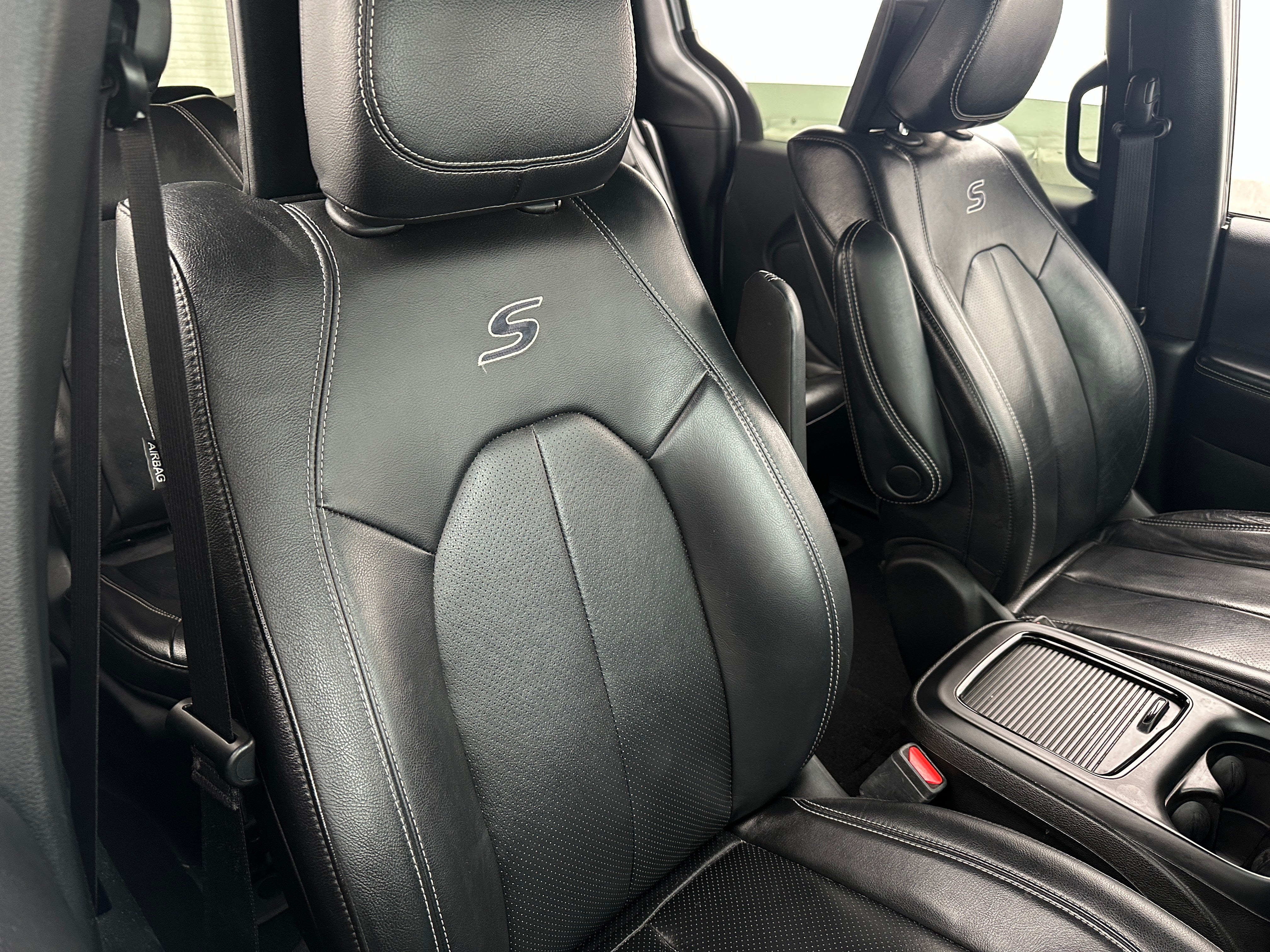 2022 Chrysler Pacifica Hybrid