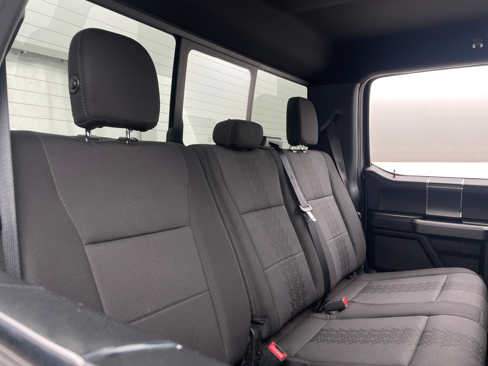 Thumbnail: 2019 Ford Econoline - 6