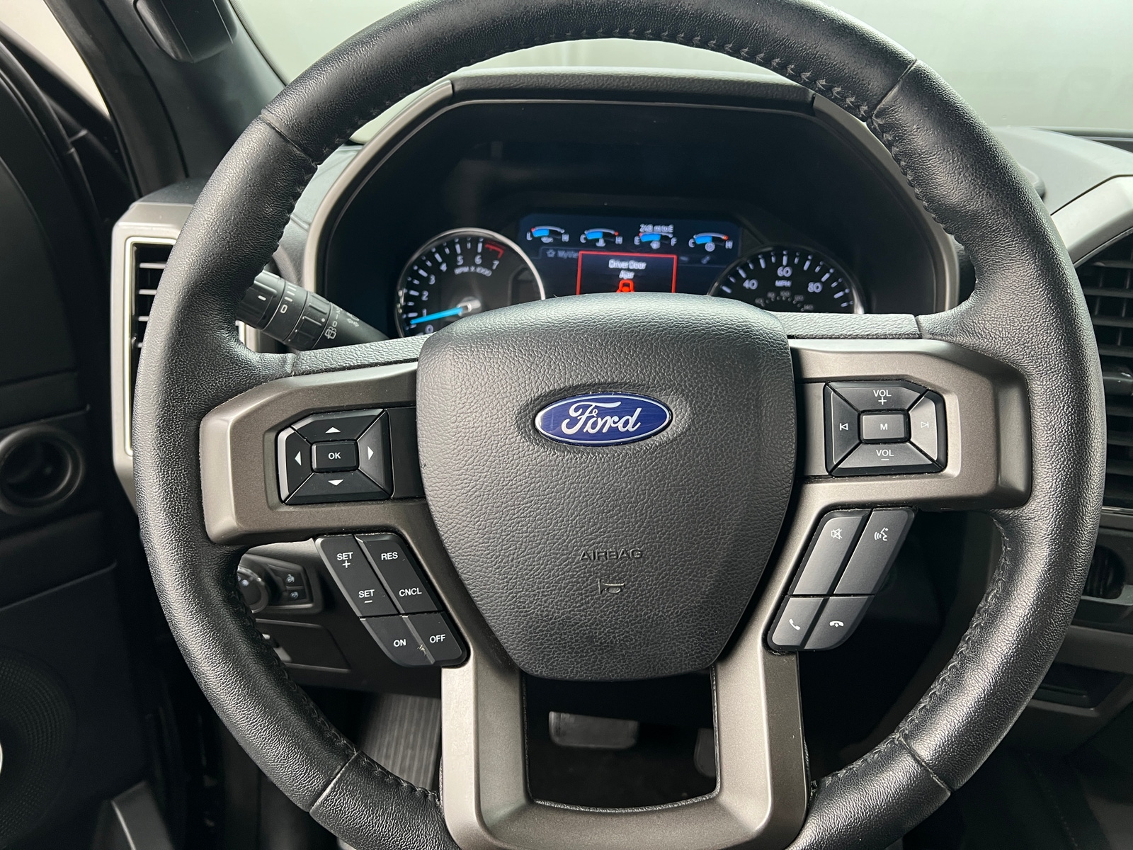 Thumbnail: 2020 Ford Expedition - 5