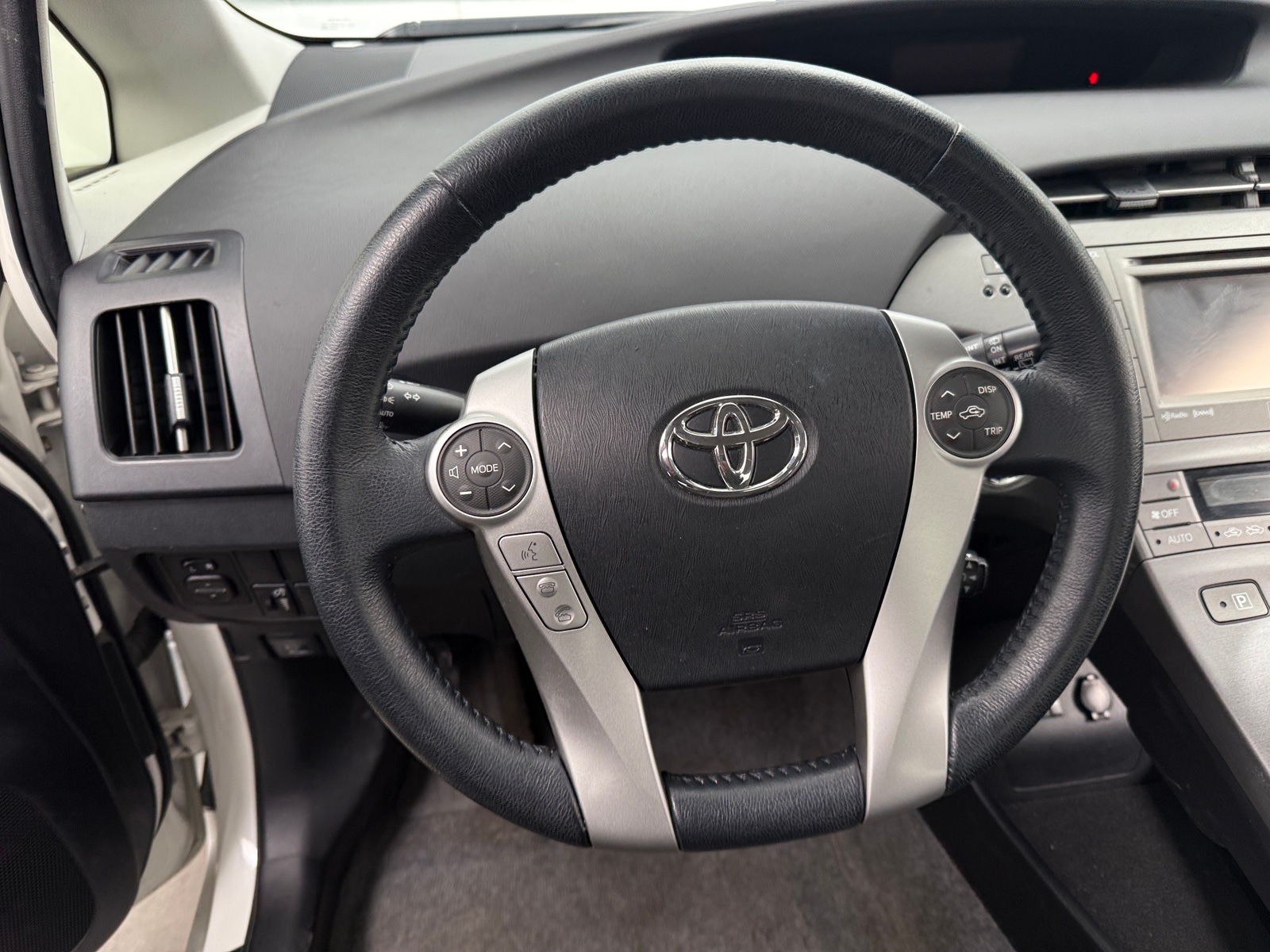 Thumbnail: 2015 Toyota Prius - 5