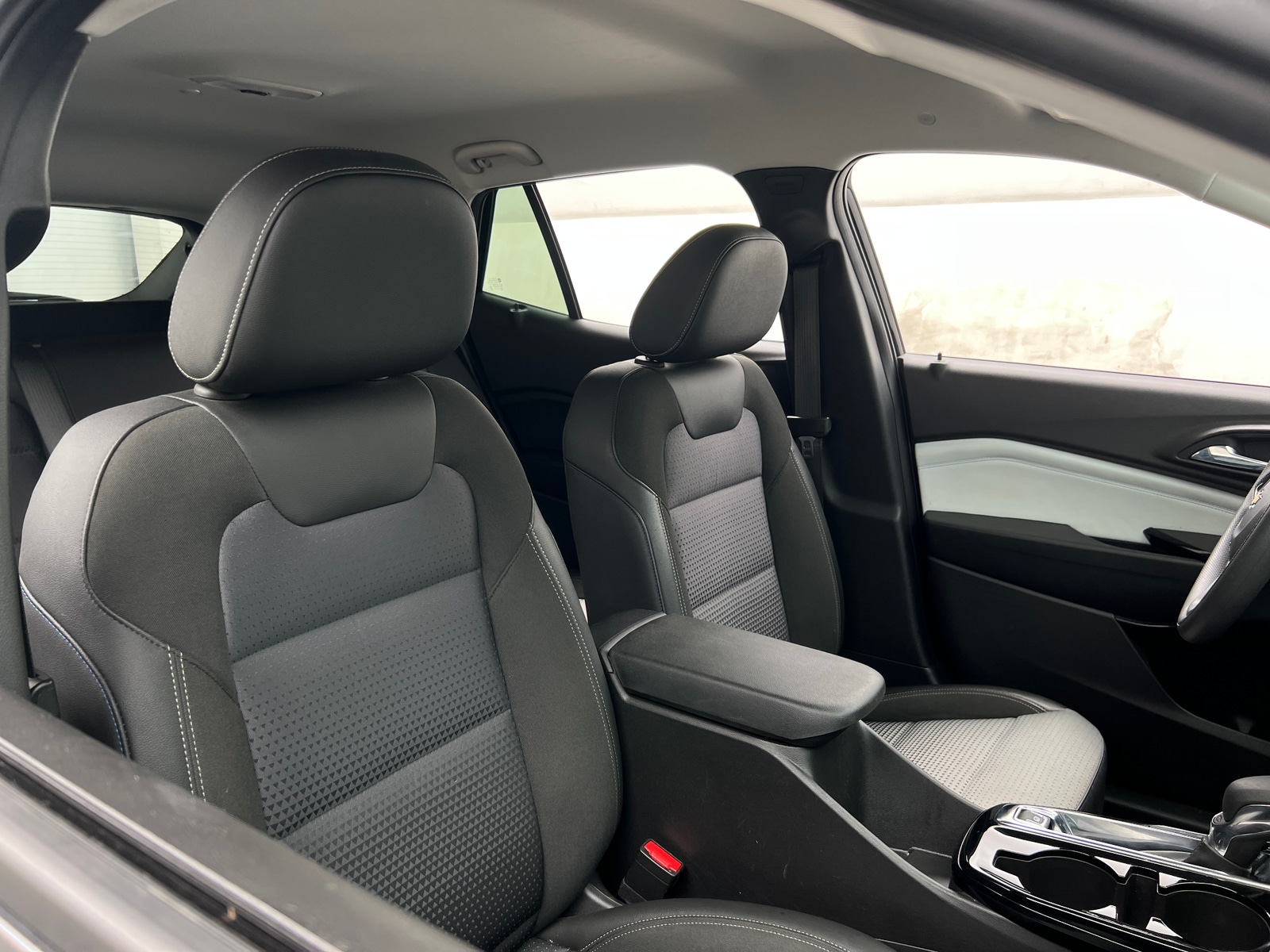 Thumbnail: 2025 Chevrolet Trax - 2