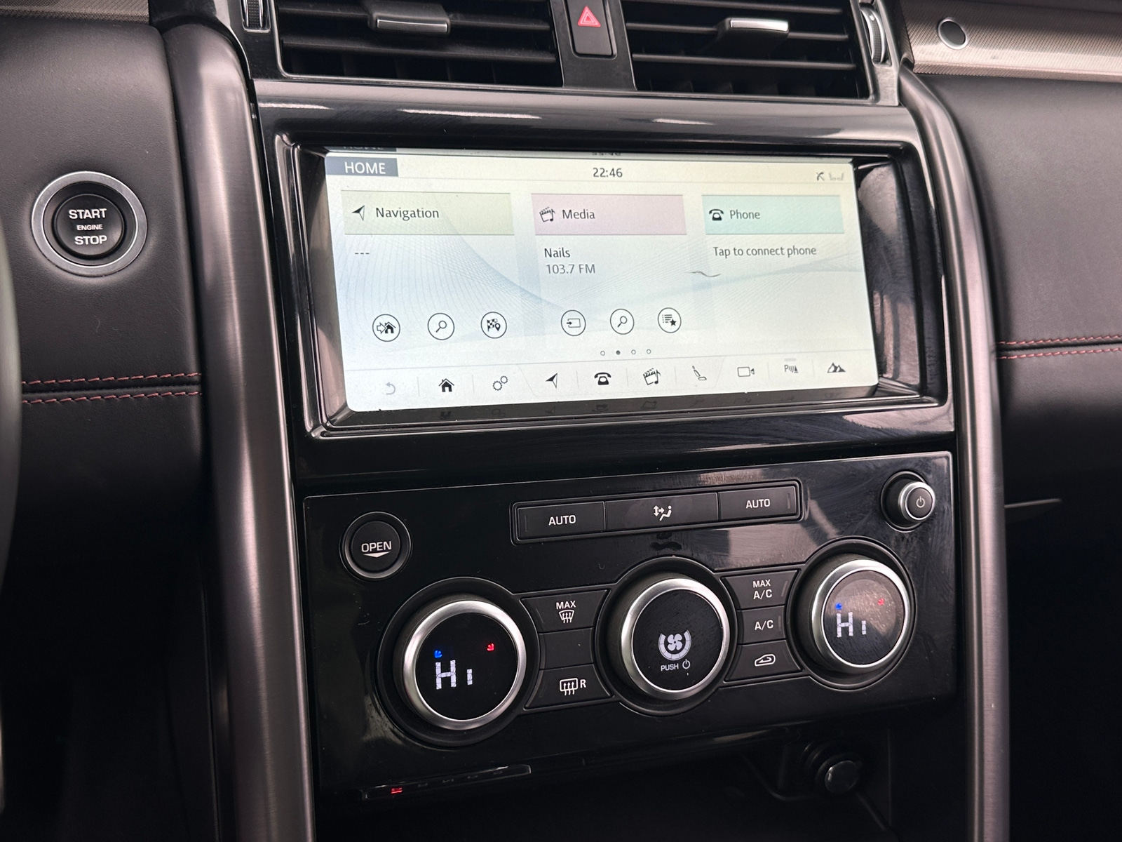 Thumbnail: 2018 Land Rover Discovery - 3