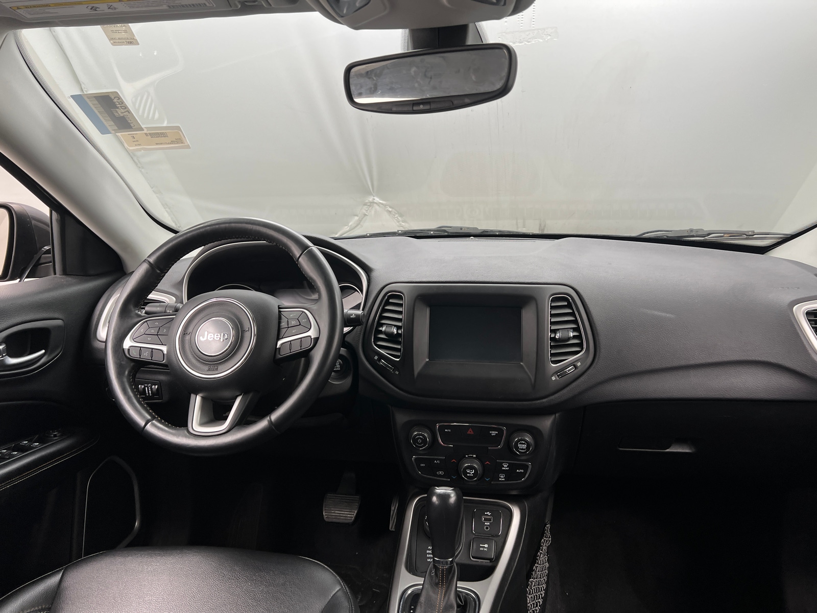 Thumbnail: 2018 Jeep Compass - 3