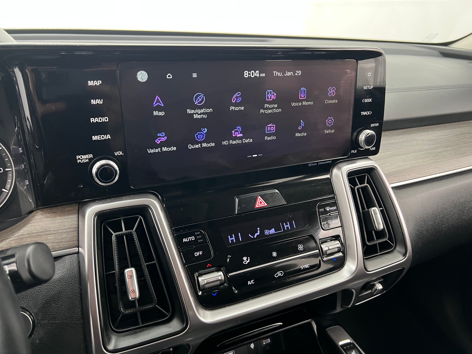 Thumbnail: 2023 Kia Sorento - 3