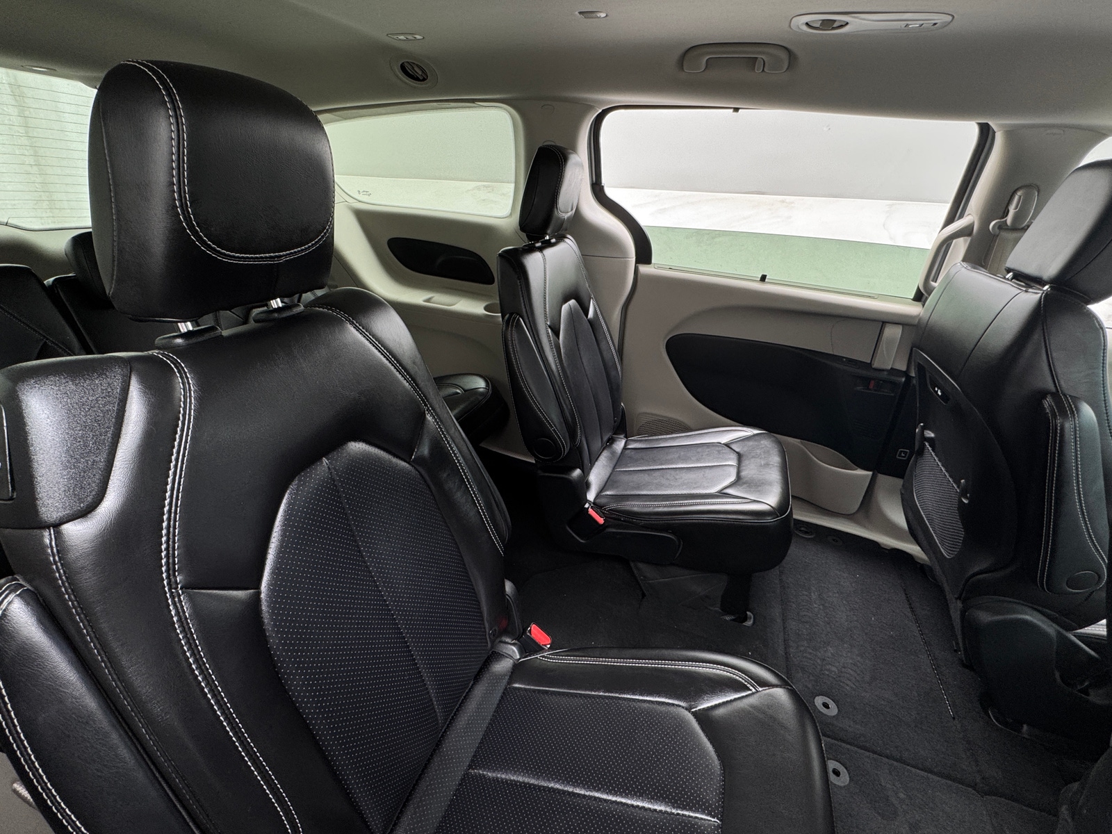 Thumbnail: 2024 Chrysler Pacifica - 5