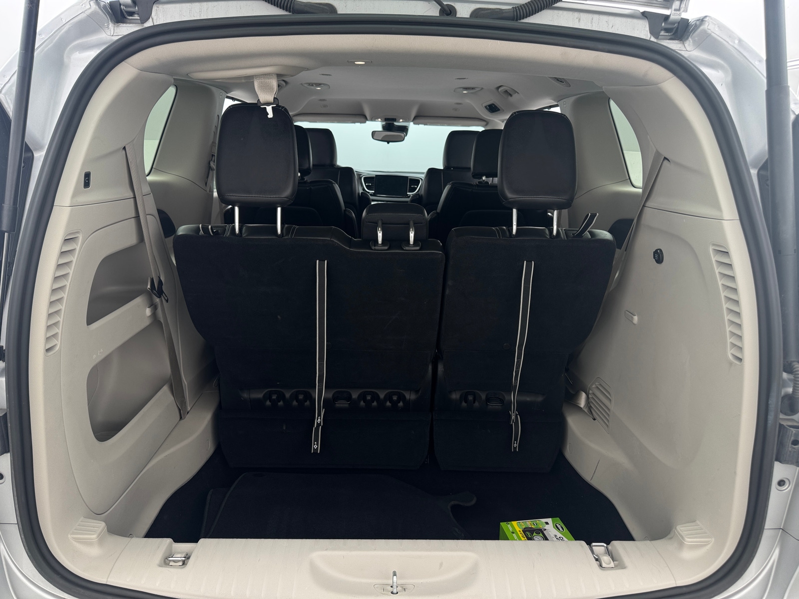 Thumbnail: 2024 Chrysler Pacifica - 6