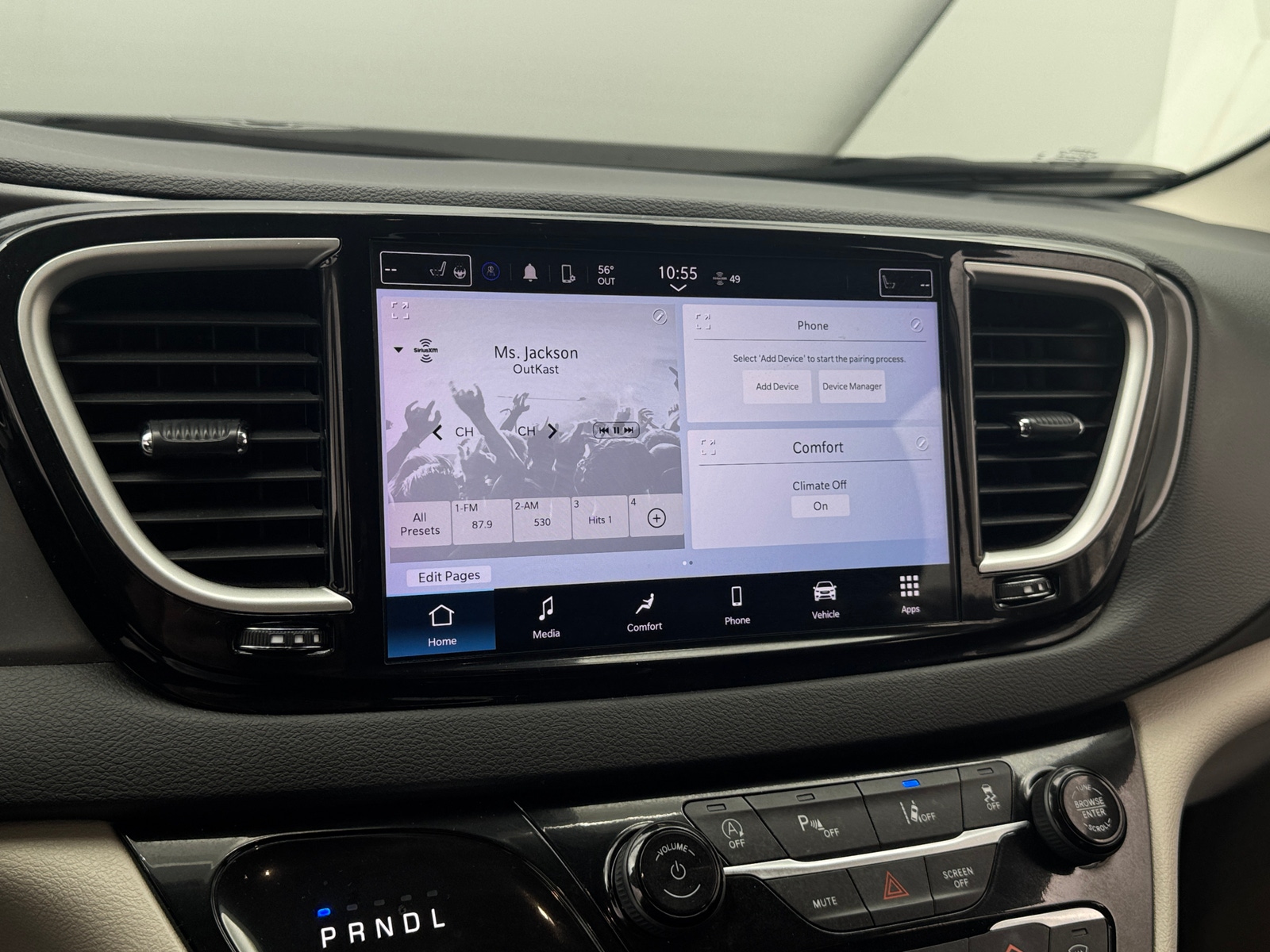 Thumbnail: 2024 Chrysler Pacifica - 3