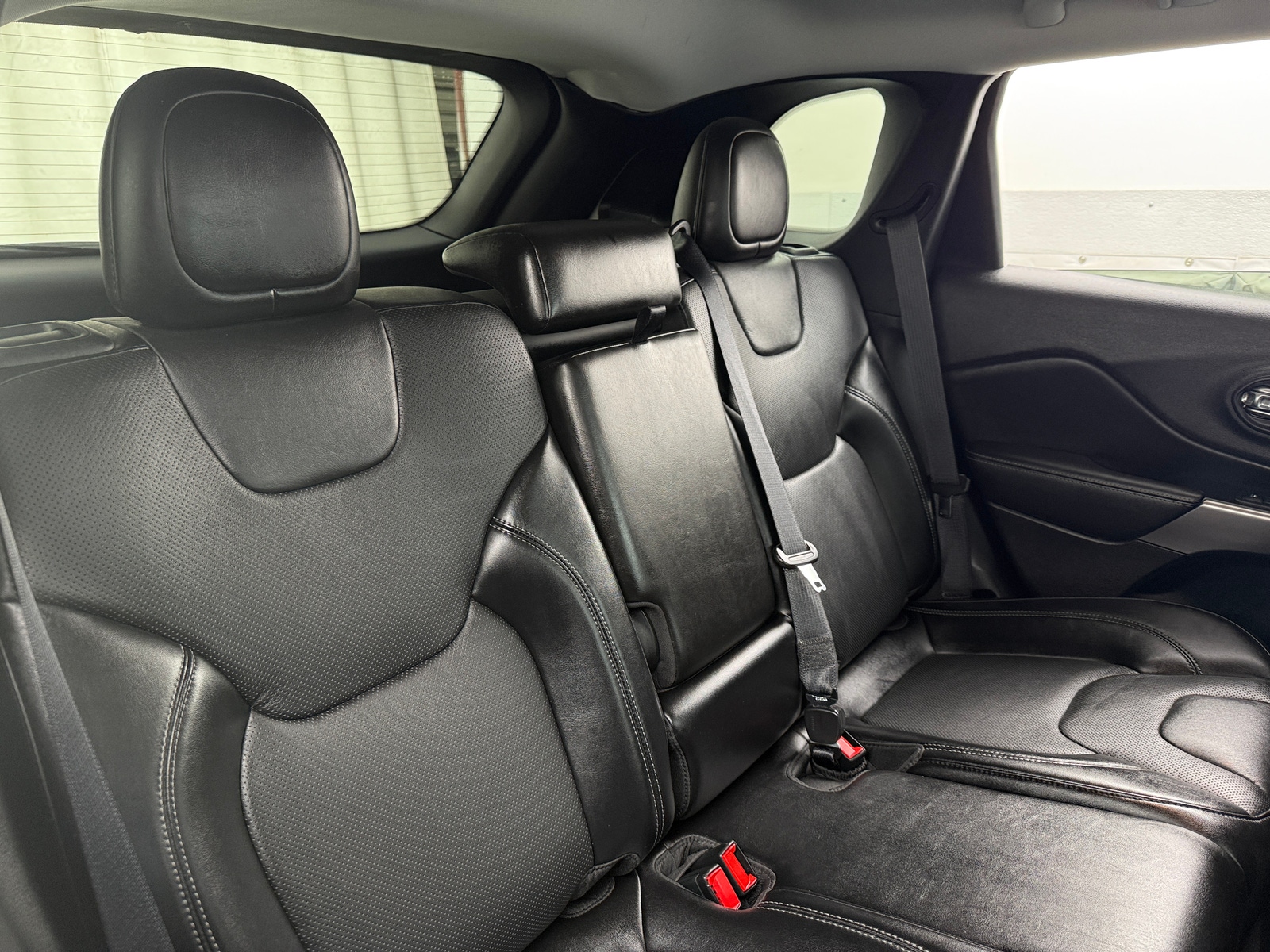 Thumbnail: 2021 Jeep Cherokee - 5