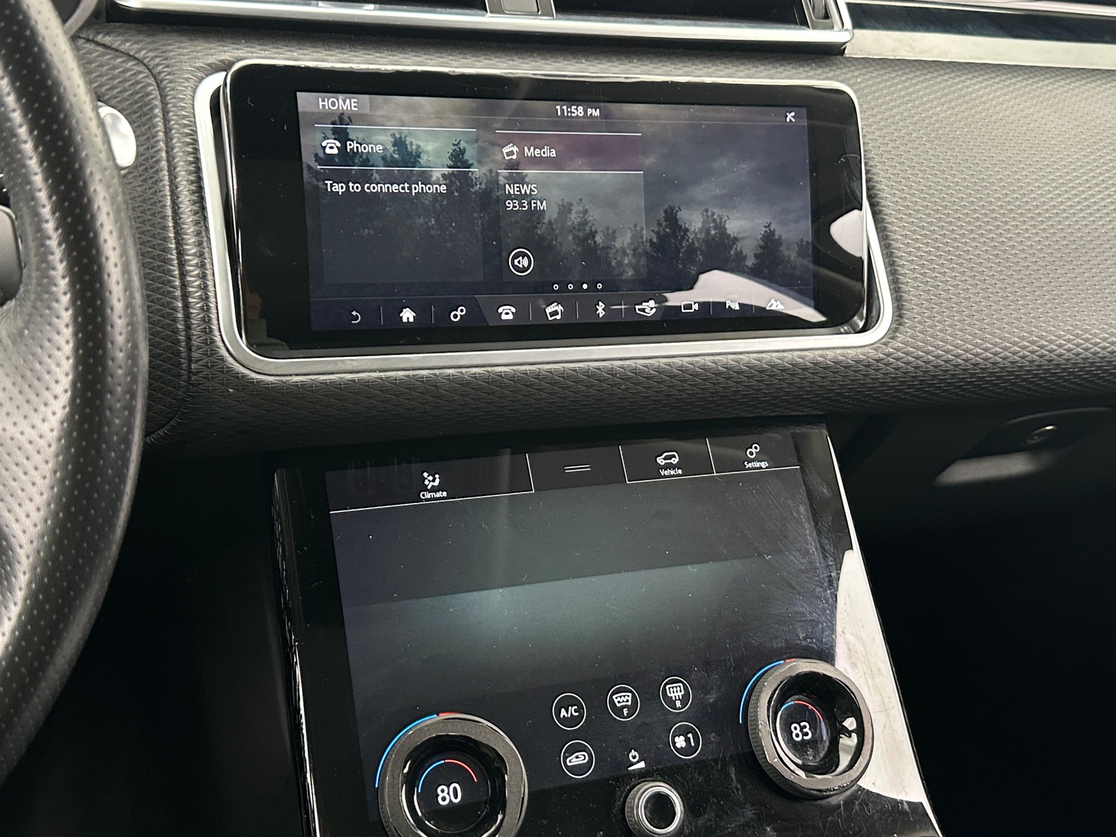 Thumbnail: 2019 Land Rover Range Rover Velar - 3