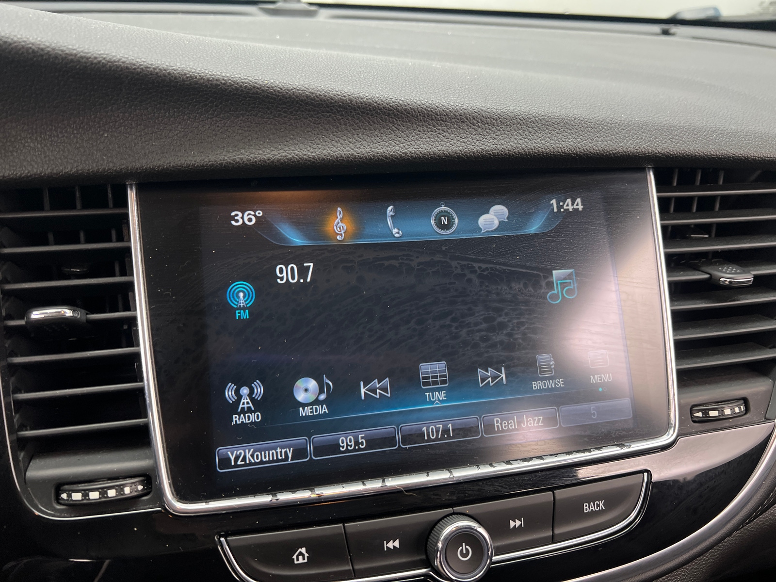 Thumbnail: 2021 Buick Encore - 3