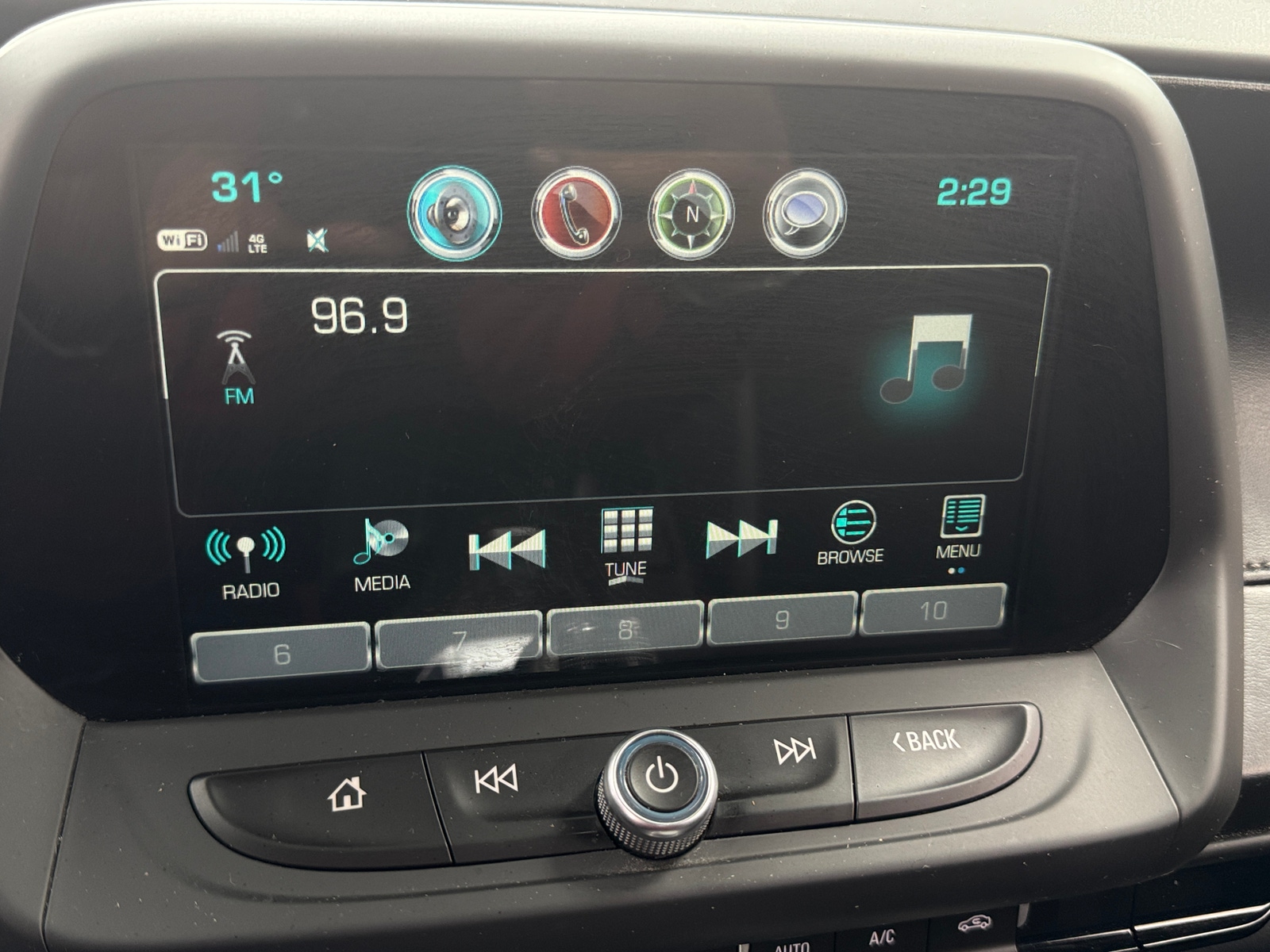 Thumbnail: 2018 Chevrolet Camaro - 3