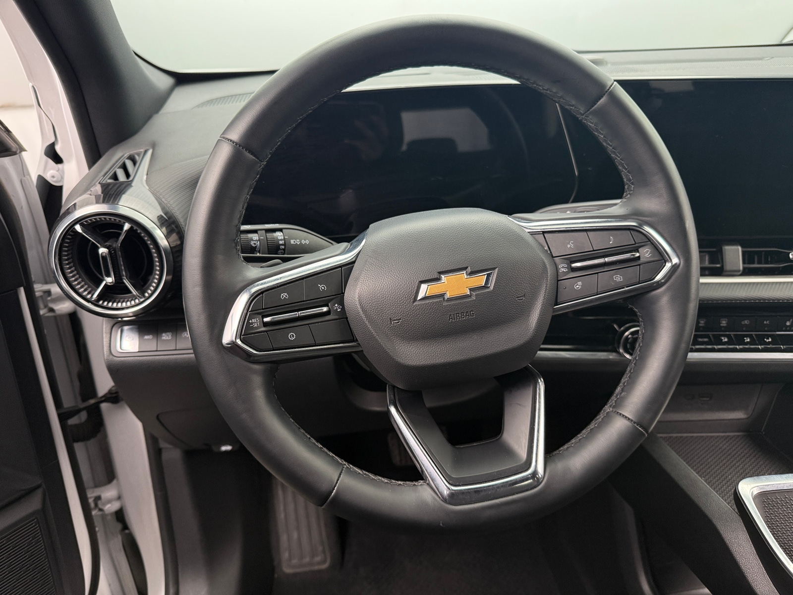 Thumbnail: 2025 Chevrolet Equinox - 5