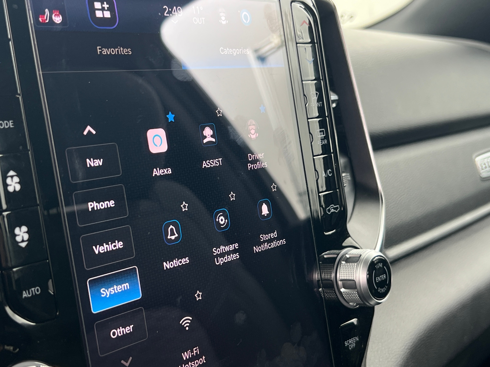 Thumbnail: 2025 RAM 1500 - 4