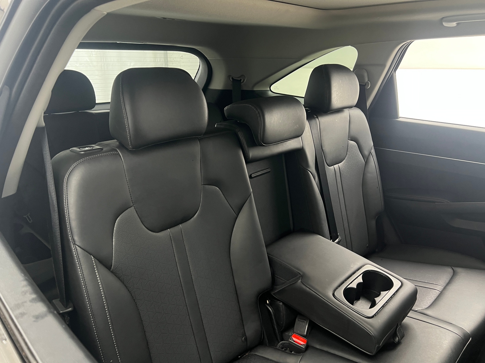 Thumbnail: 2023 Kia Sorento - 5