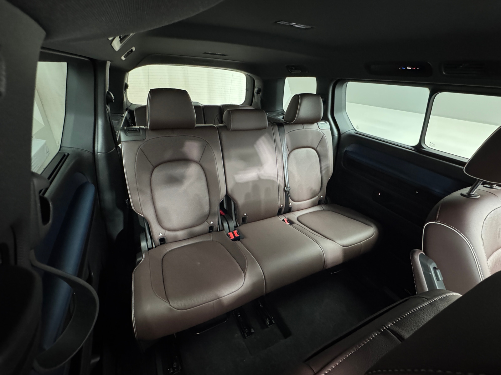 Thumbnail: 2025 Volkswagen ID.Buzz - 5