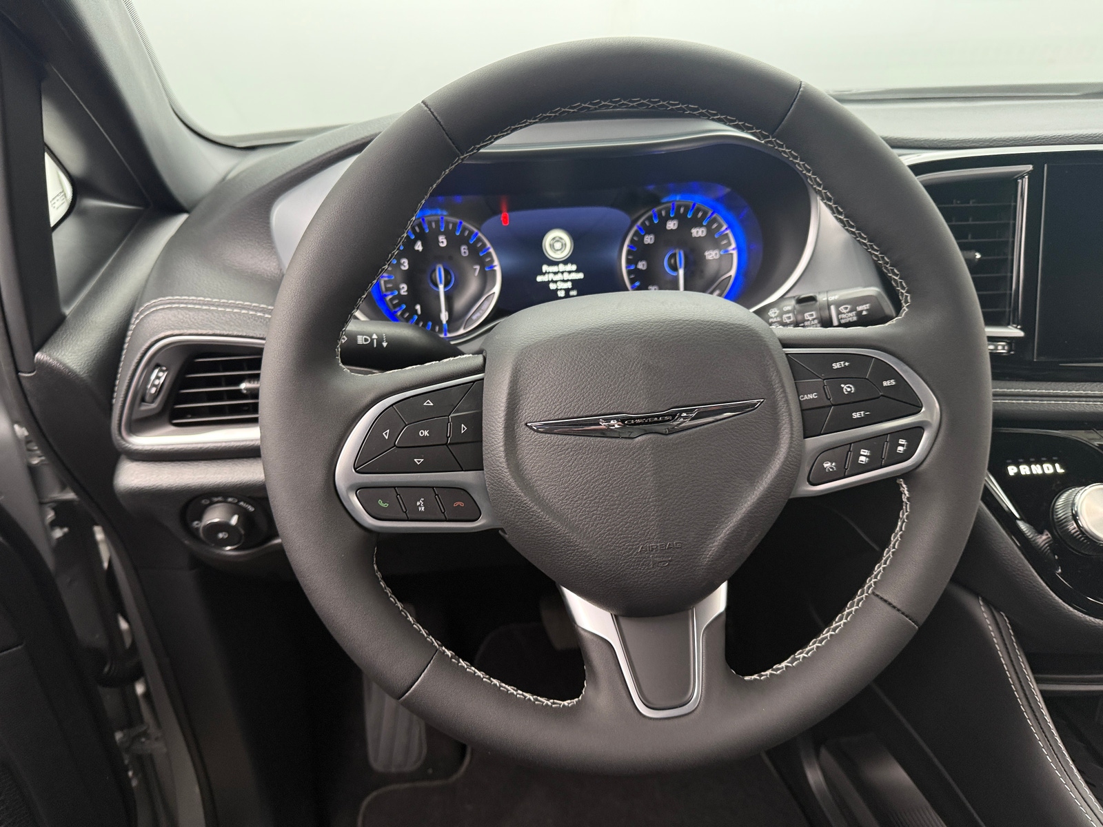 Thumbnail: 2026 Chrysler Pacifica - 5