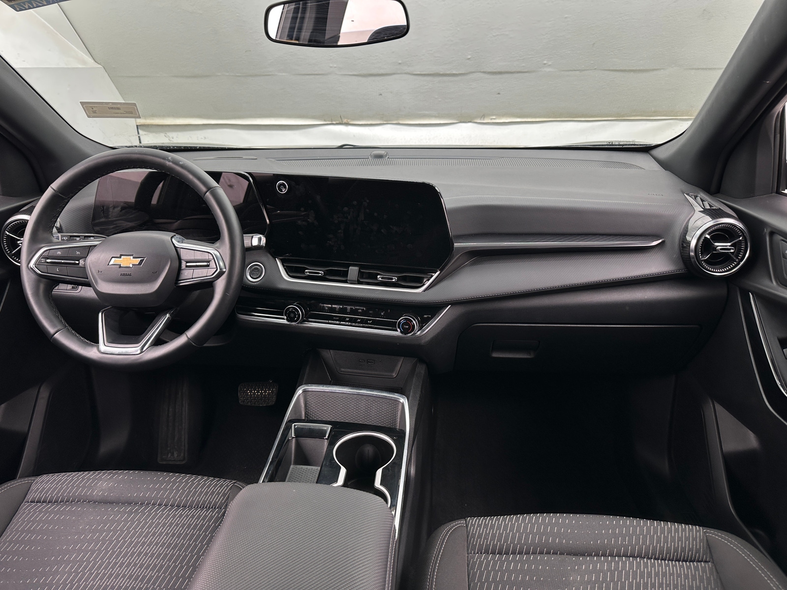 Thumbnail: 2025 Chevrolet Equinox - 3