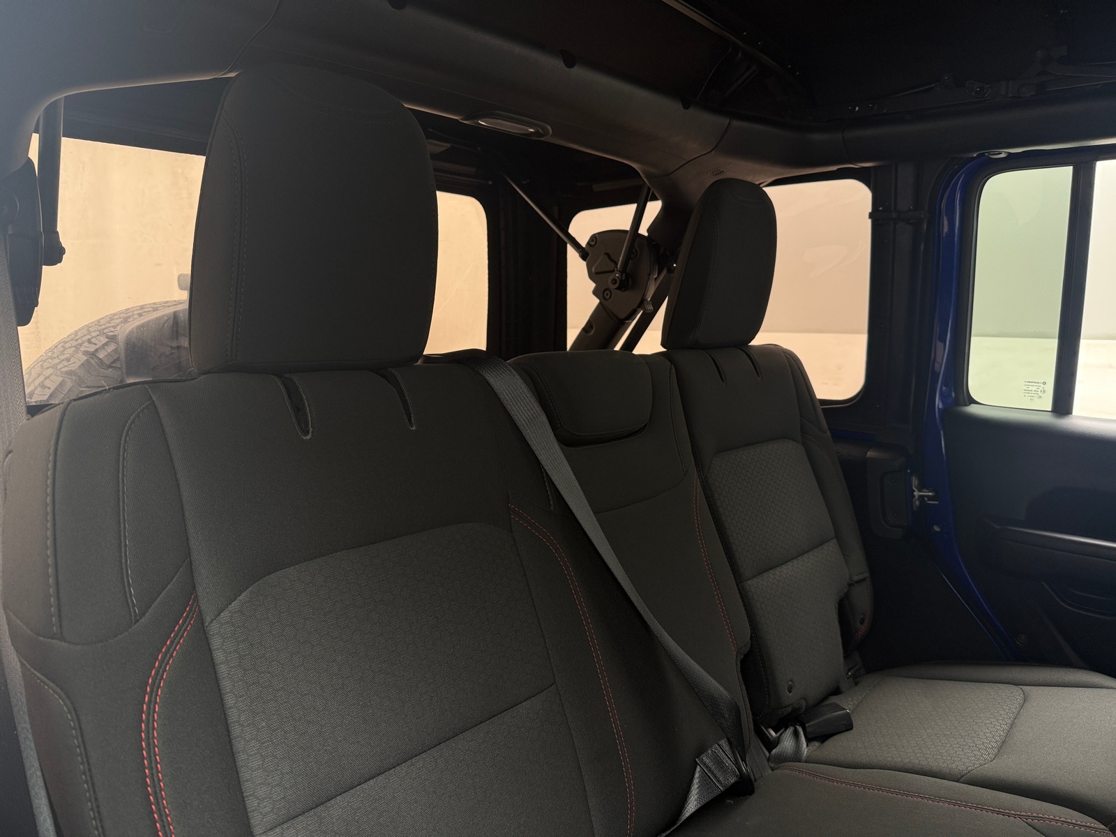 Thumbnail: 2018 Jeep Wrangler - 6