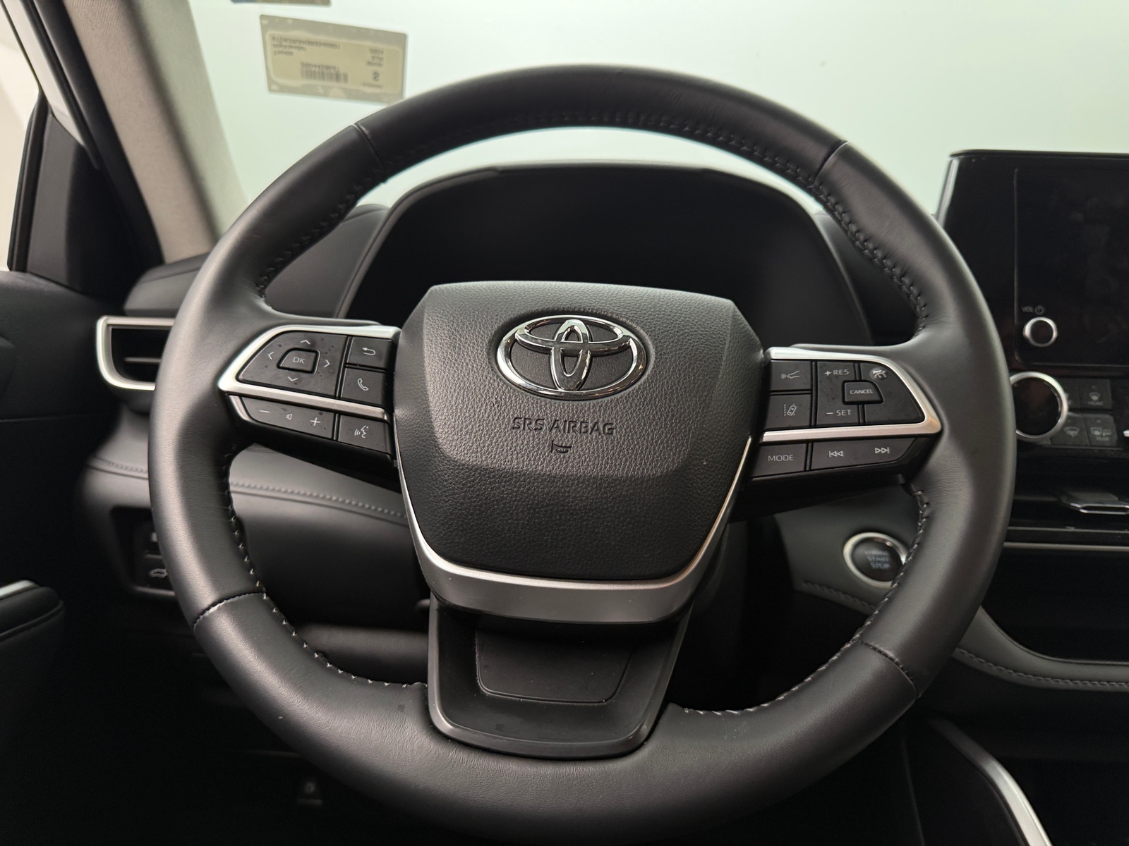 Thumbnail: 2024 Toyota Highlander - 5