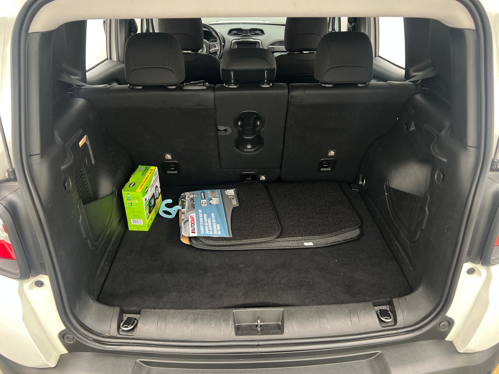 Thumbnail: 2020 Jeep Renegade - 7