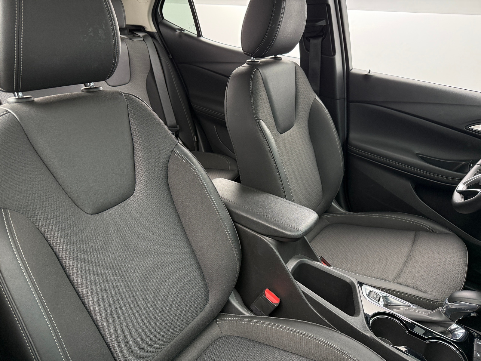 Thumbnail: 2025 Buick Encore GX - 2