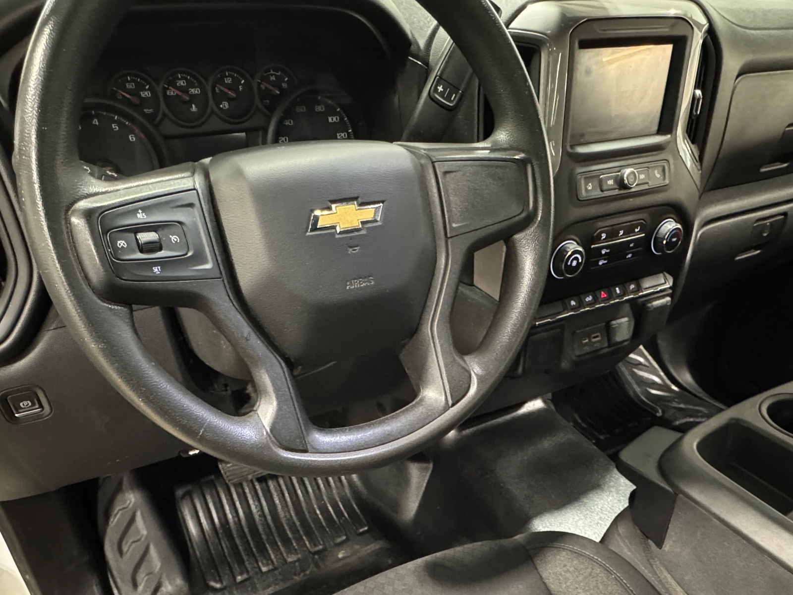 Thumbnail: 2021 Chevrolet Silverado 1500 - 3