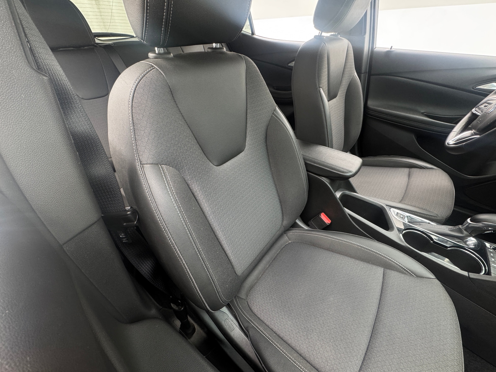 Thumbnail: 2025 Buick Encore GX - 2