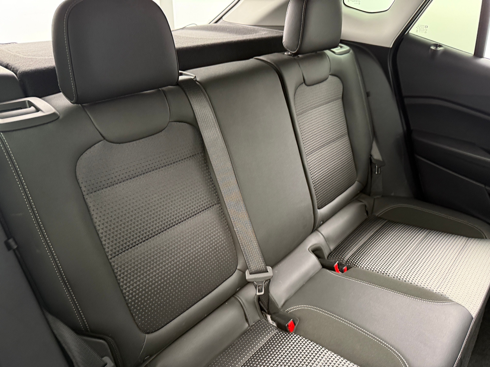 Thumbnail: 2025 Chevrolet Trax - 6