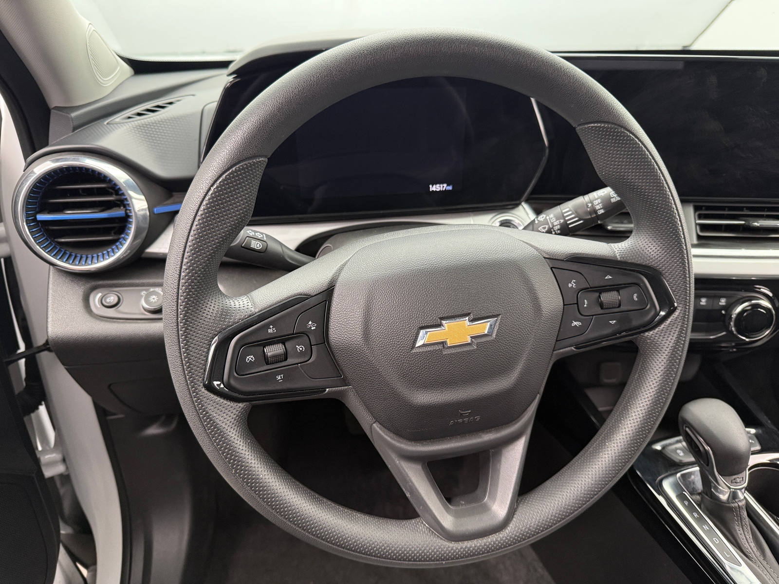 Thumbnail: 2025 Chevrolet Trax - 5