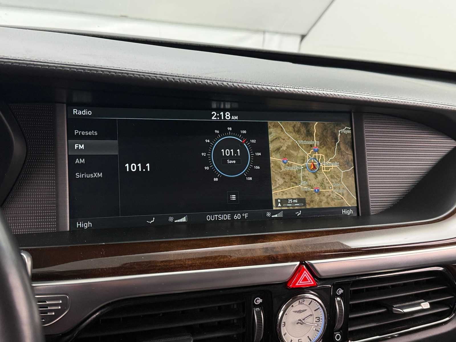 Thumbnail: 2019 Genesis G90 - 3