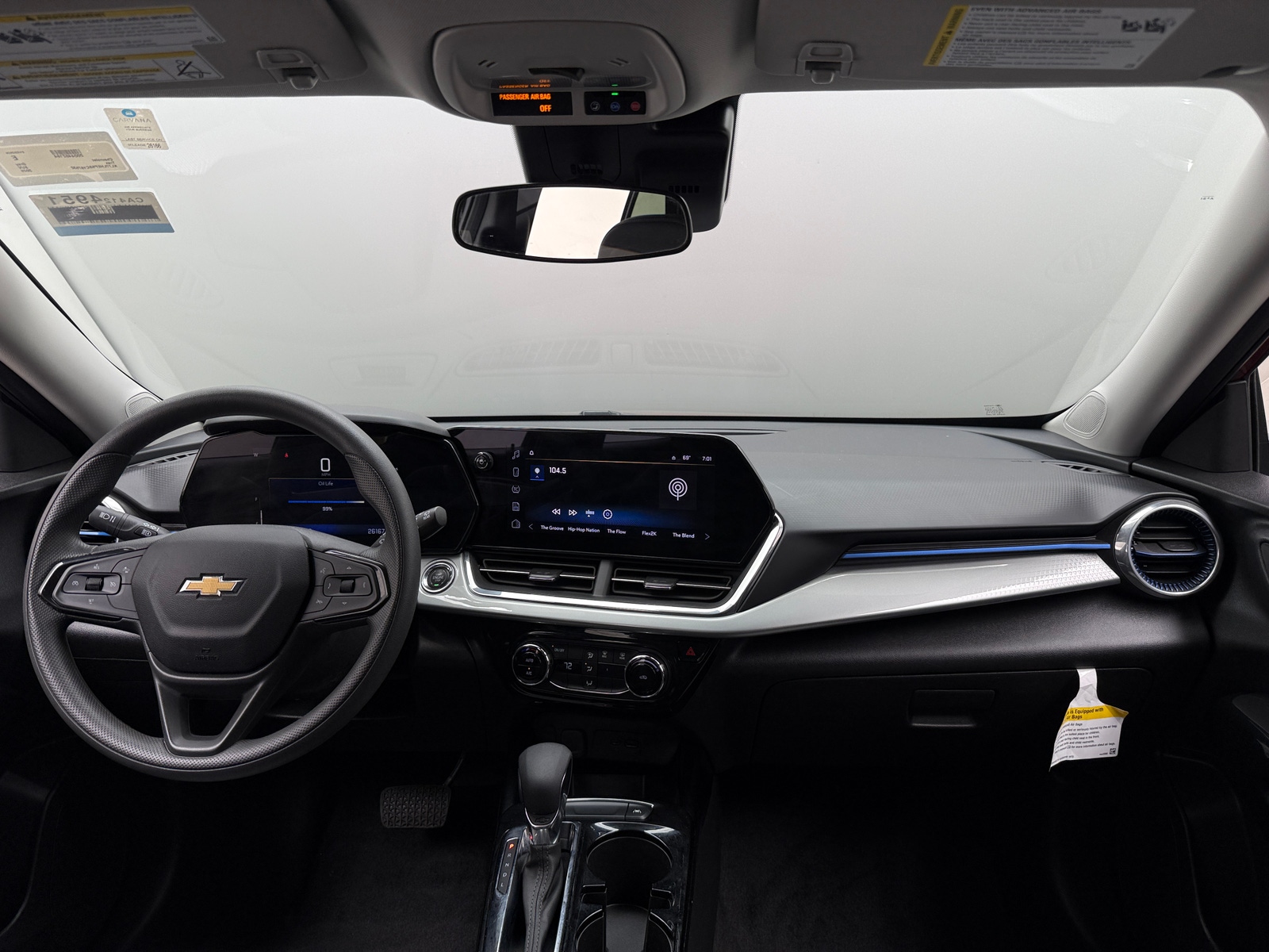 Thumbnail: 2025 Chevrolet Trax - 3