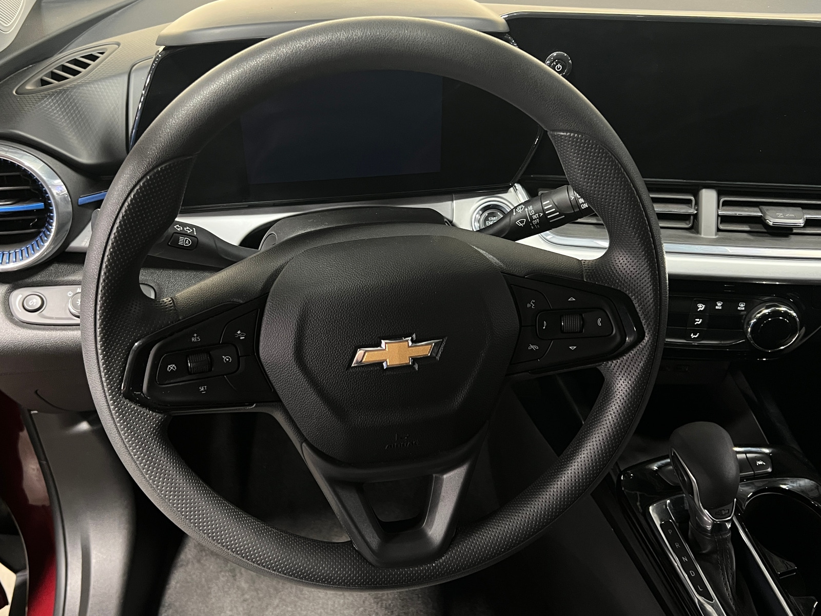 Thumbnail: 2025 Chevrolet Trax - 5