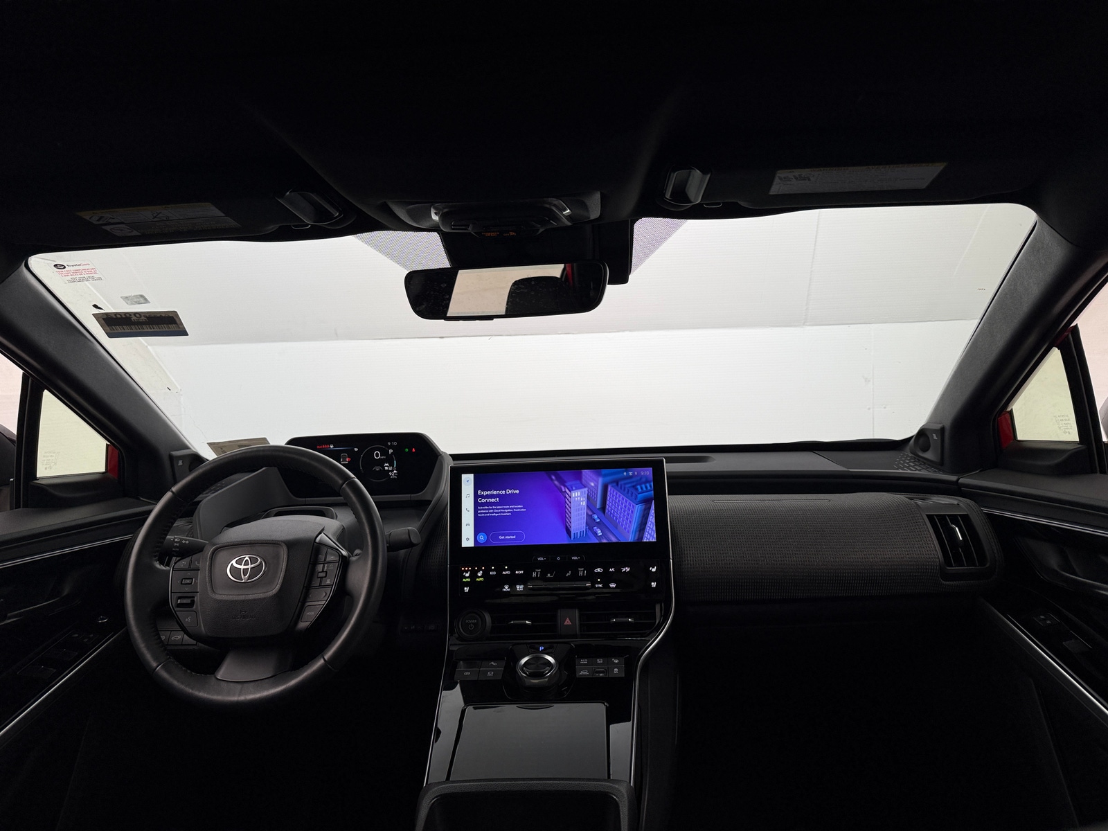 Thumbnail: 2024 Toyota bZ4X - 2