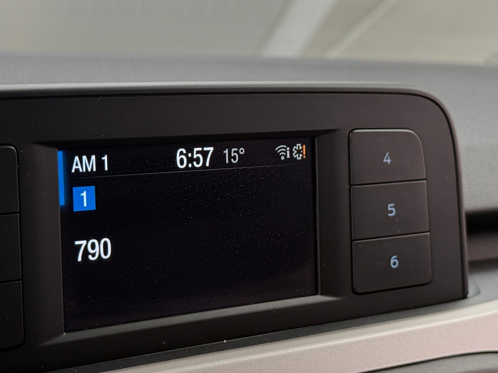 Thumbnail: 2021 Ford Escape - 4