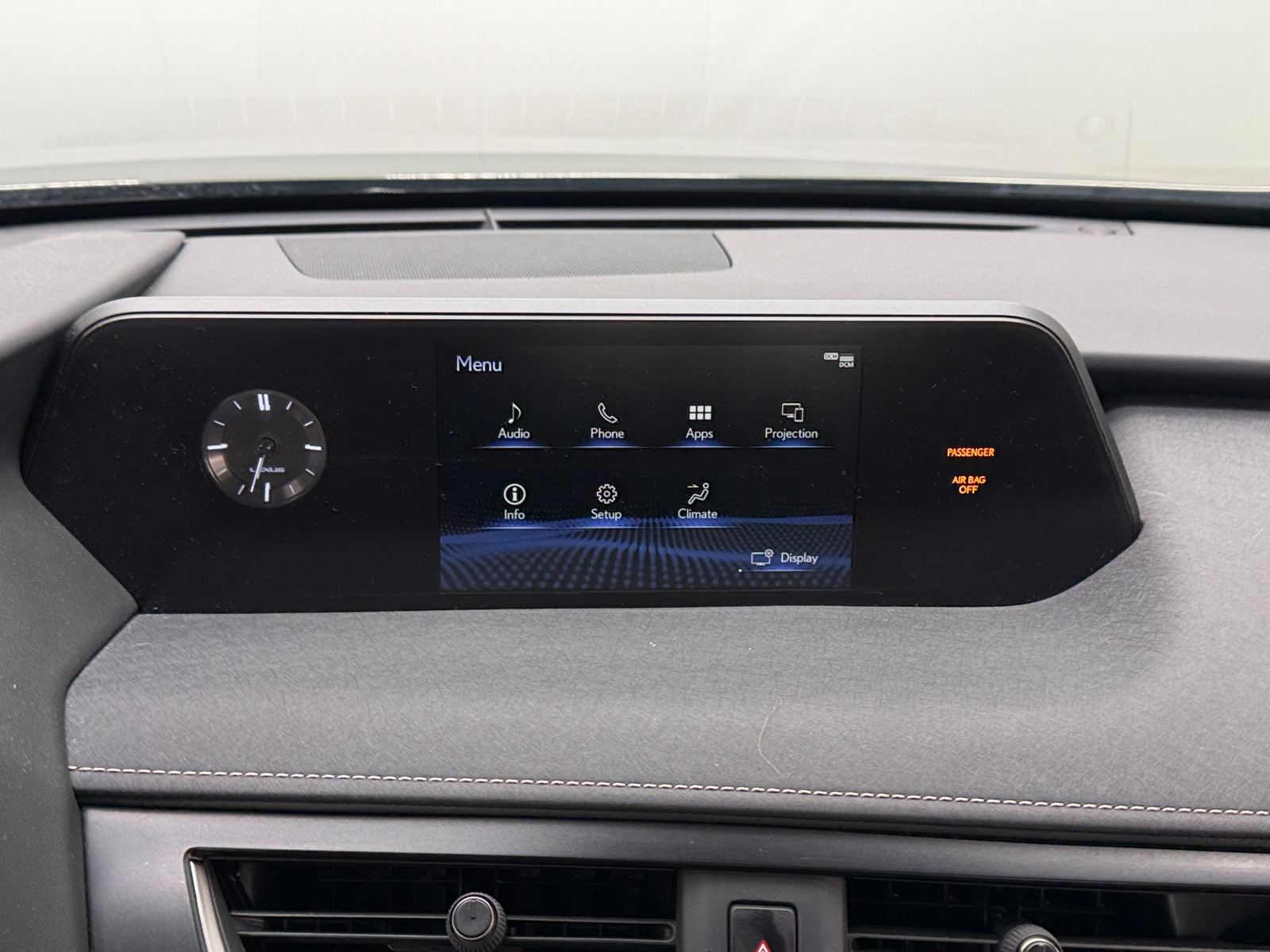 Thumbnail: 2020 Lexus UX - 3