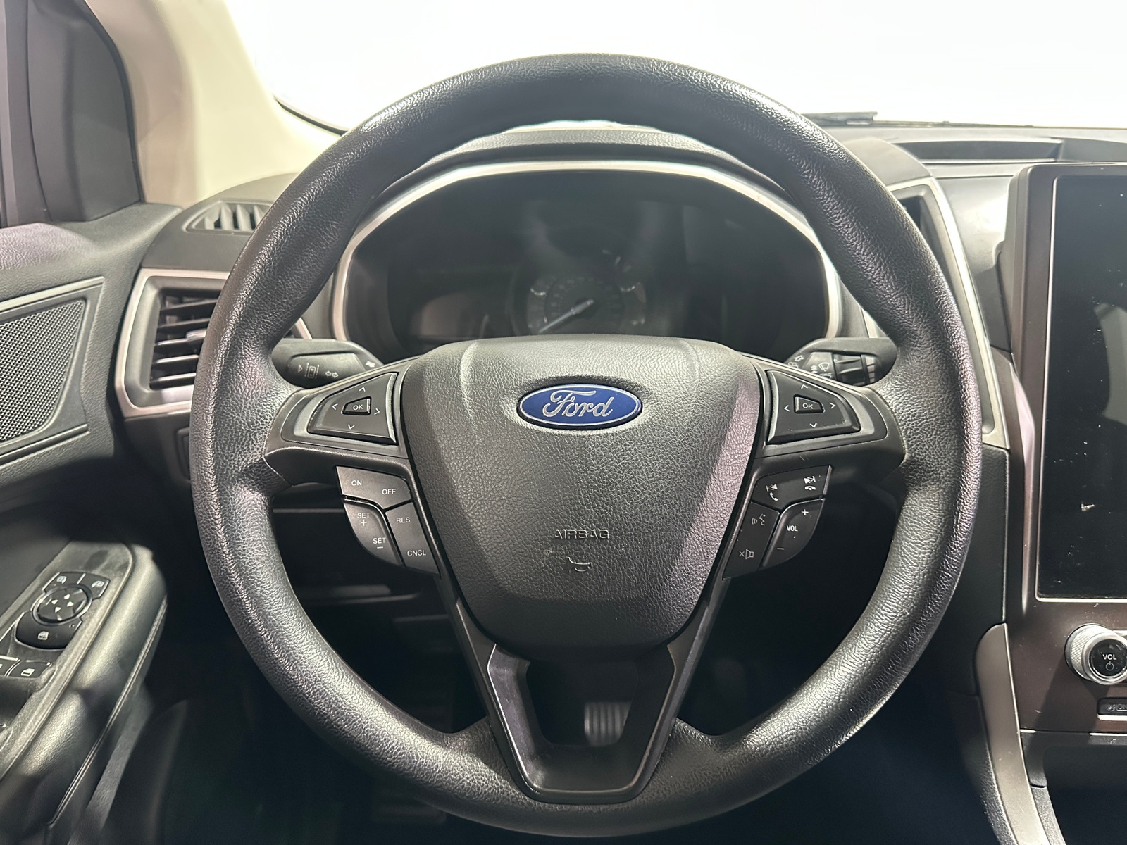 Thumbnail: 2021 Ford Edge - 5