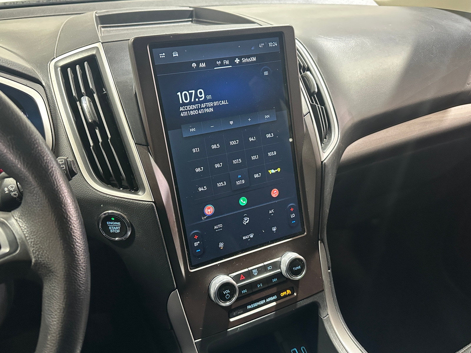 Thumbnail: 2021 Ford Edge - 4