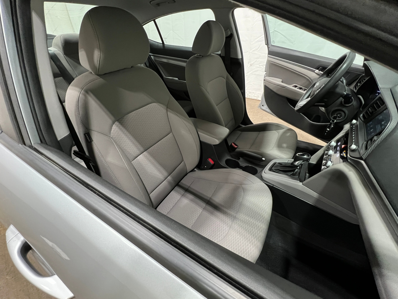 Thumbnail: 2020 Hyundai Elantra - 2