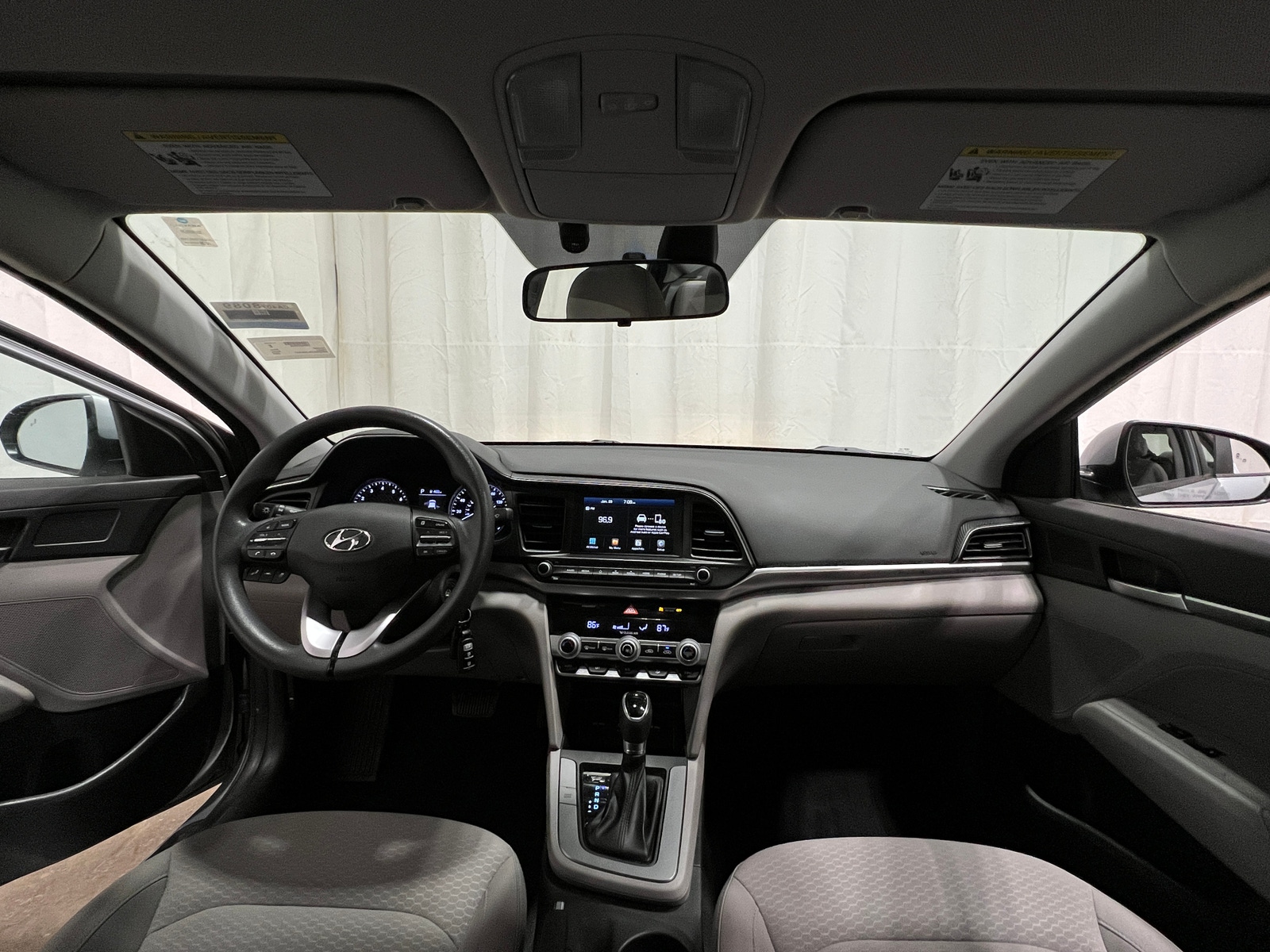 Thumbnail: 2020 Hyundai Elantra - 3