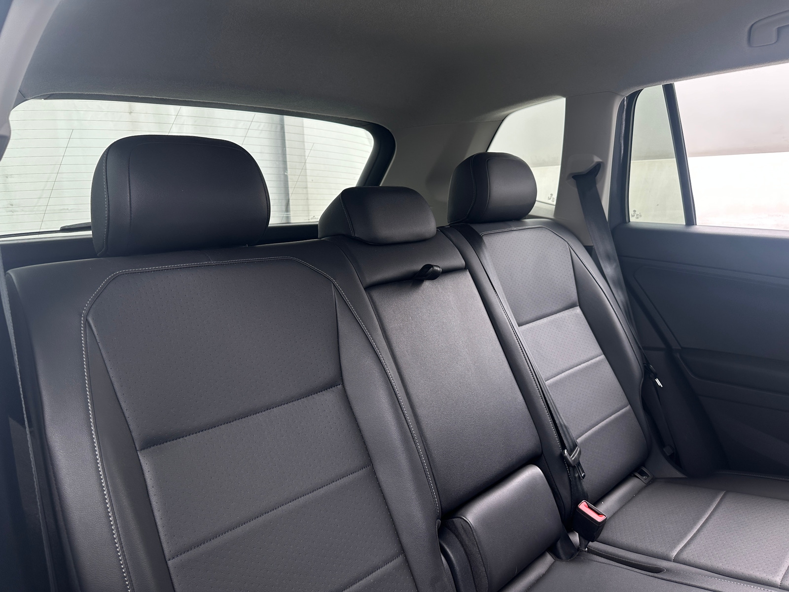 Thumbnail: 2018 Volkswagen Tiguan - 5