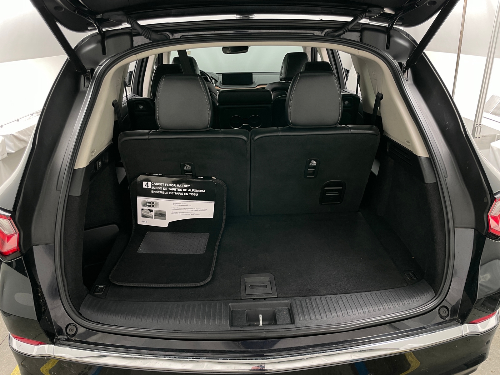 Thumbnail: 2022 Acura MDX - 6