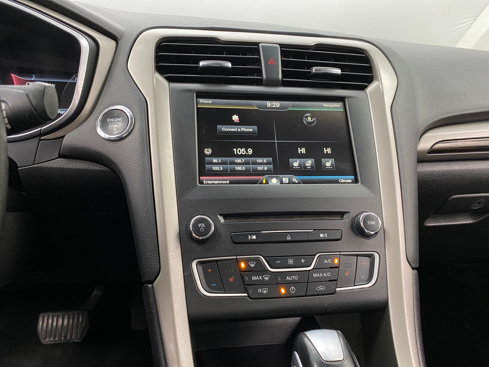 Thumbnail: 2016 Ford Fusion - 3