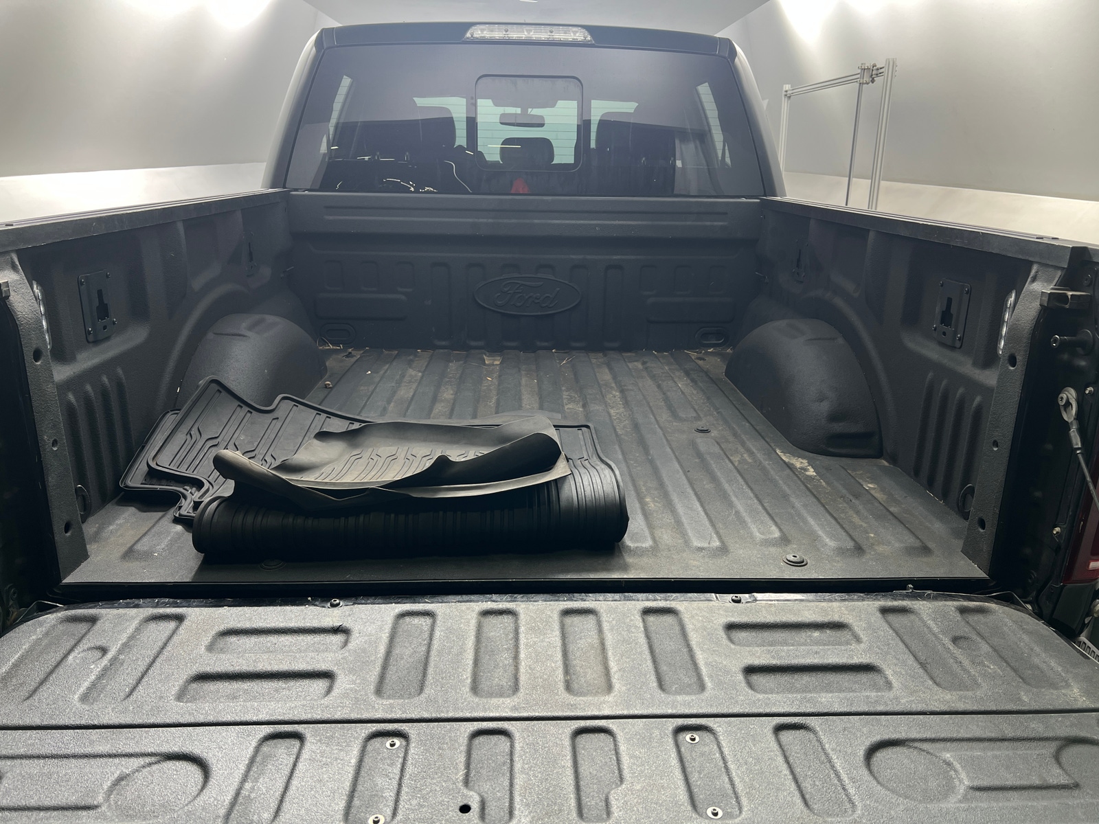 Thumbnail: 2019 Ford Econoline - 6